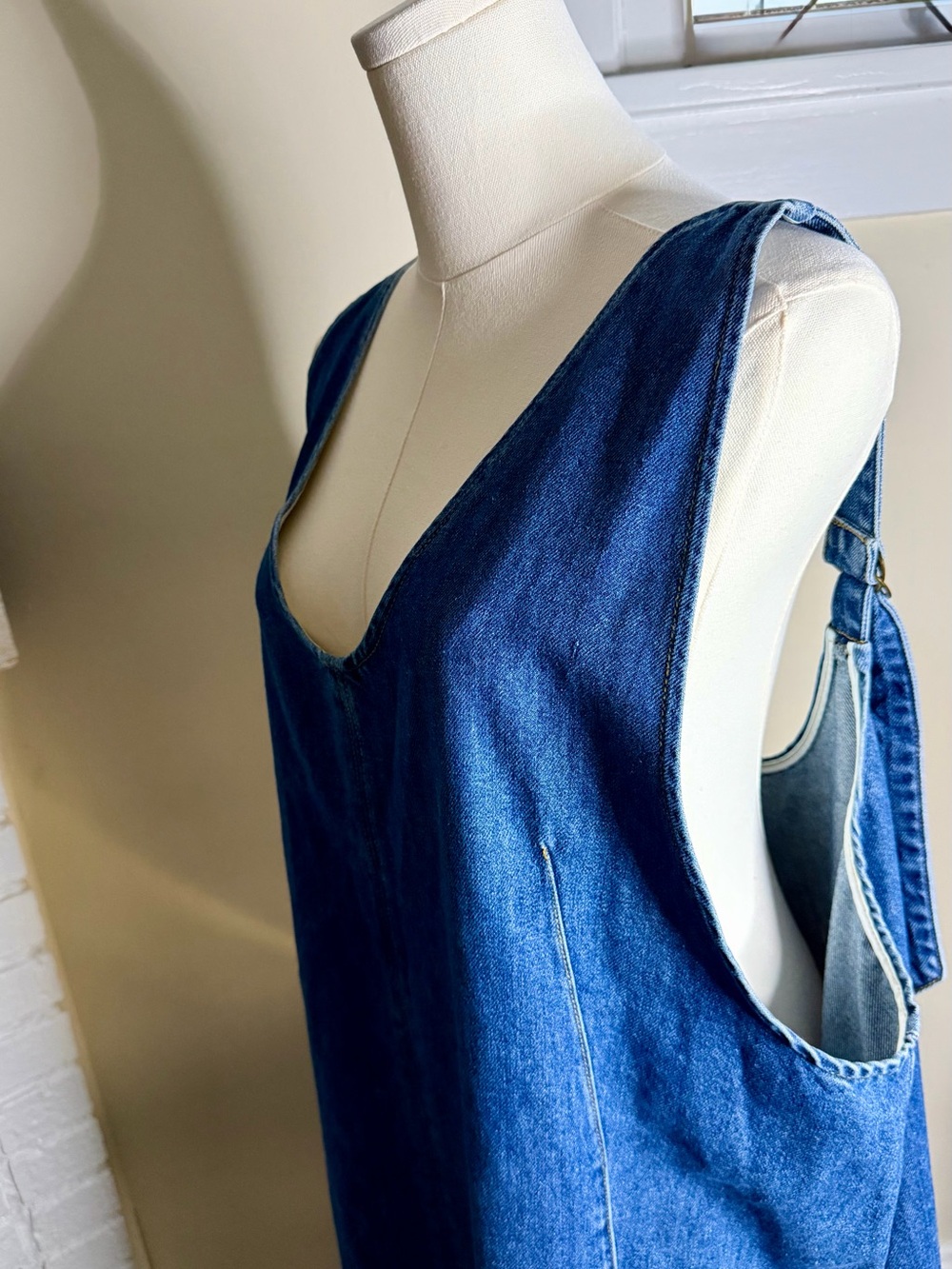 tea n rose Light Blue Denim Detail with Cream Tags